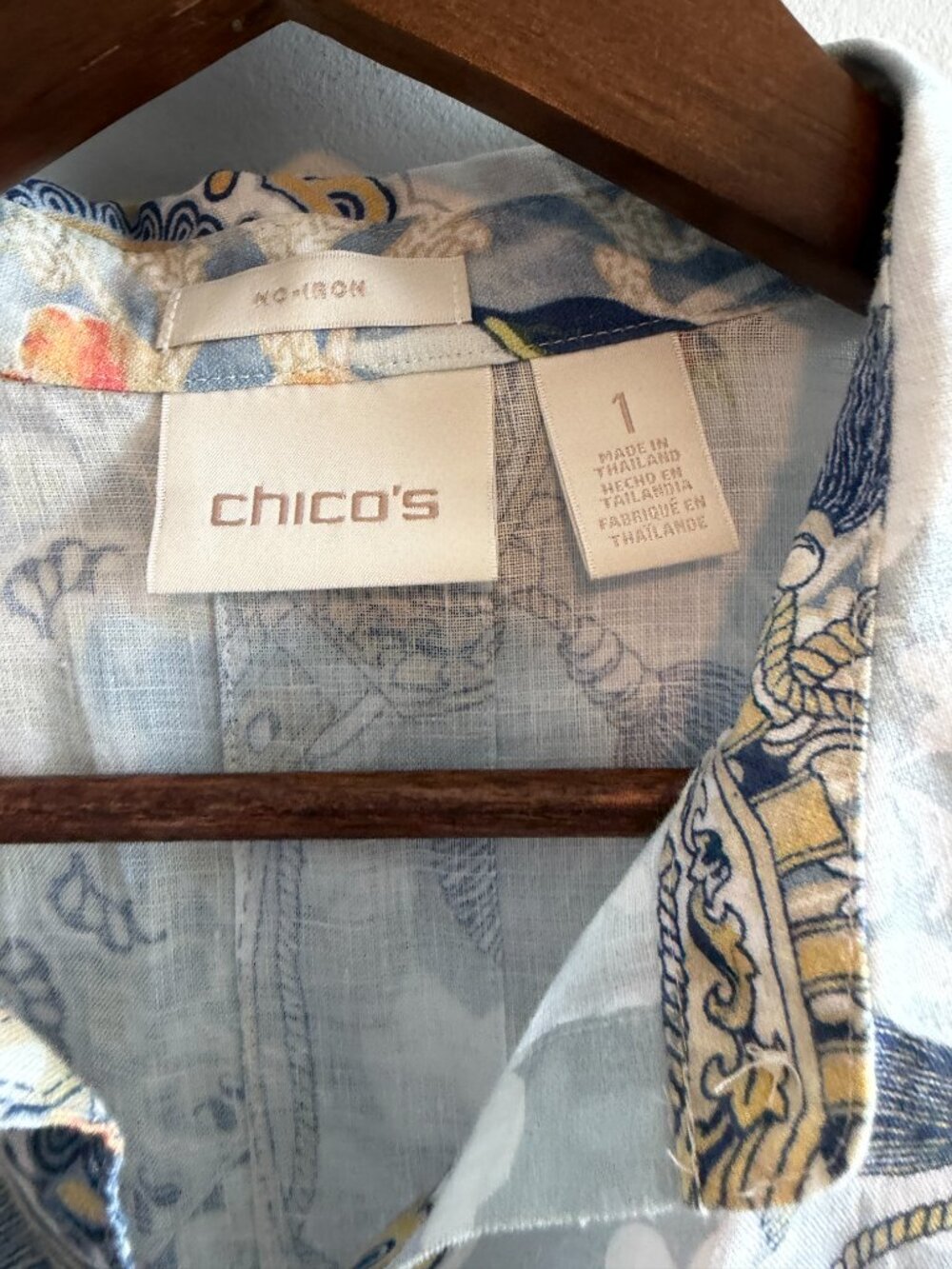 Chicos Linen Blouse Blue Floral Paisley Button Front Lightweight Summer Top SZ 1 - Picture 6 of 12